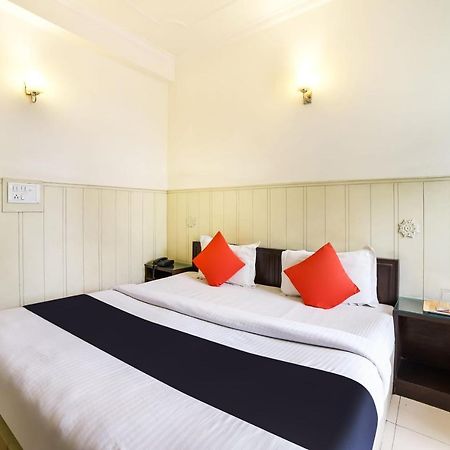 Capital O 48354 The Nest Nuova Delhi Esterno foto