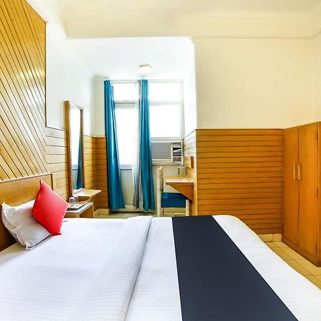 Capital O 48354 The Nest Nuova Delhi Esterno foto