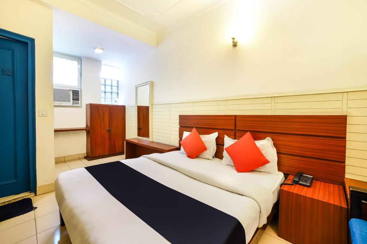 Capital O 48354 The Nest Nuova Delhi Esterno foto